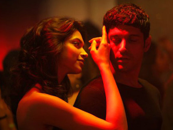 farhan akhtardeepika padukone 2