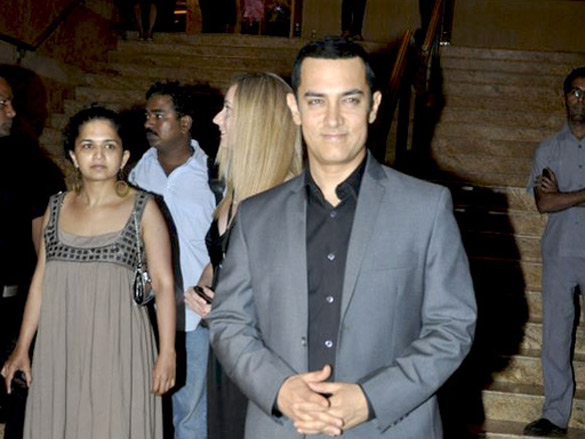 aamir anil and kangna grace haiti earthquake fundraiser auction 22