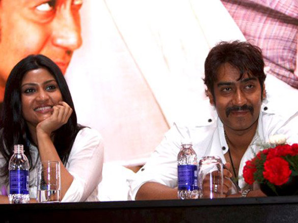 ajay and konkona launch atithi tum kab jaoge website 6