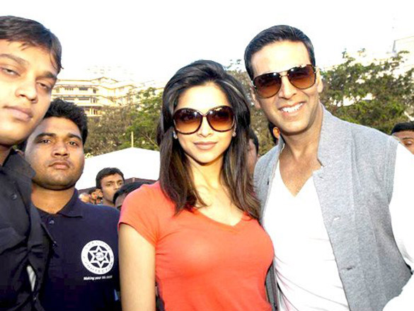 akshay deepika dino at lavassa car race for women 5