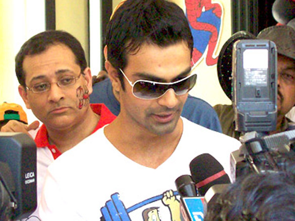 ashmit patel celebrates happy day with the special children at dilkhush special school 3