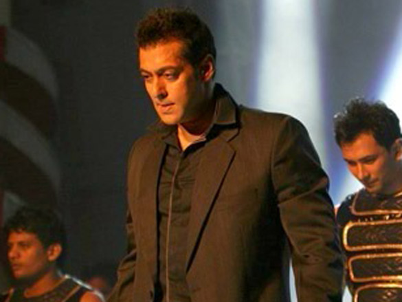 big b shahrukh salman and akshay perform for cintaa superstars ka jalwa 11