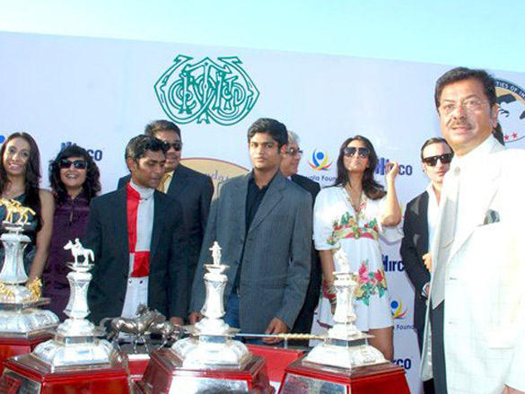 bipasha and saif grace vandrevala foundation race 4