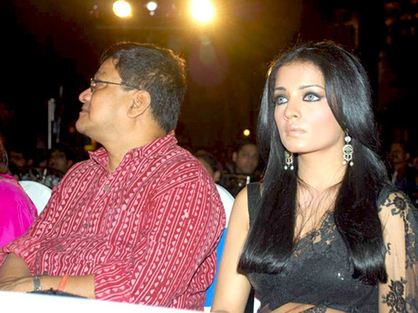 celina and zeenat judge v care indian super queen finale 4
