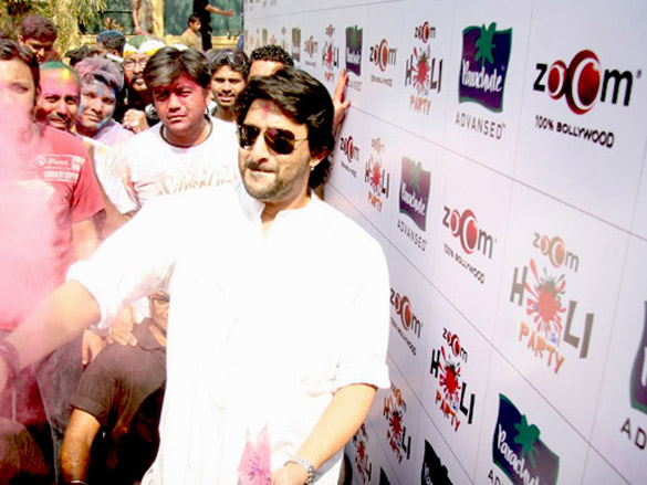 dia and arshad promote hum tum aur ghost at zooms holi party 2