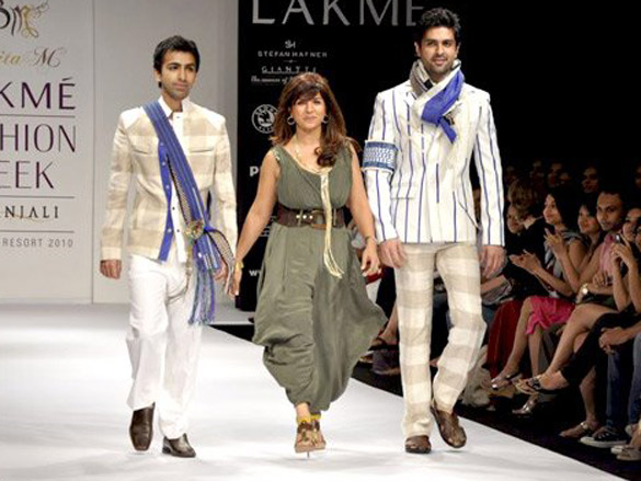 harman baweja walks the ramp for babita malkani at lakme fashion week 2010 6