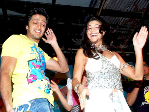 jaane kahan se aayi hais star cast at euphoria college fest 5