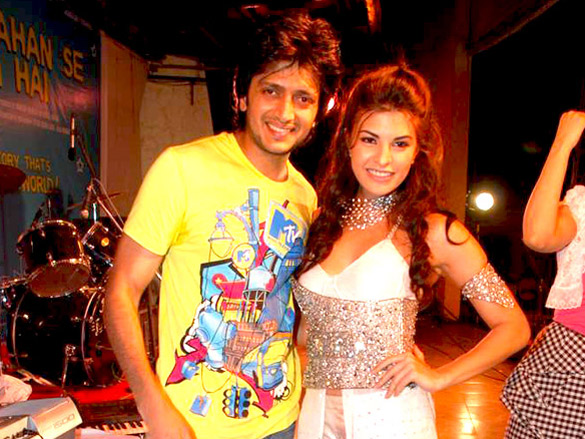 jaane kahan se aayi hais star cast at euphoria college fest 6