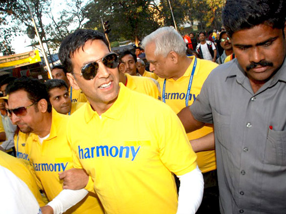 john akshay vidya genelia and ritesh at scmm marathon 7