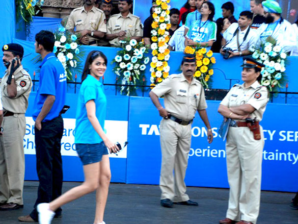 john akshay vidya genelia and ritesh at scmm marathon 11
