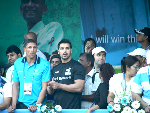 john akshay vidya genelia and ritesh at scmm marathon 13