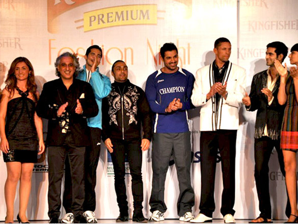 john dino and rahul bose walk at kingfisher fashion night 12