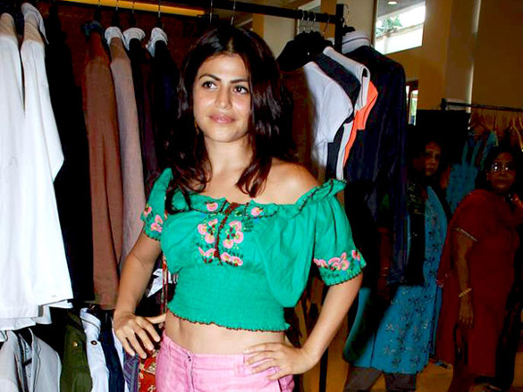 lara twinkle sophie malaika and bobby deol at araish event 19