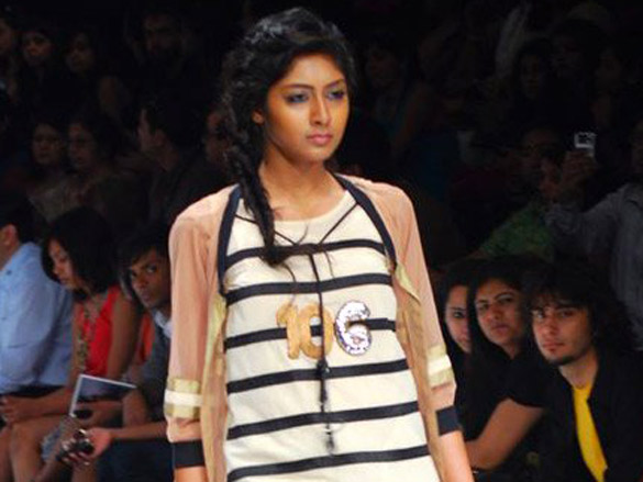 models walk the ramp at neha agarwals show at lakme fashion week 2010 4