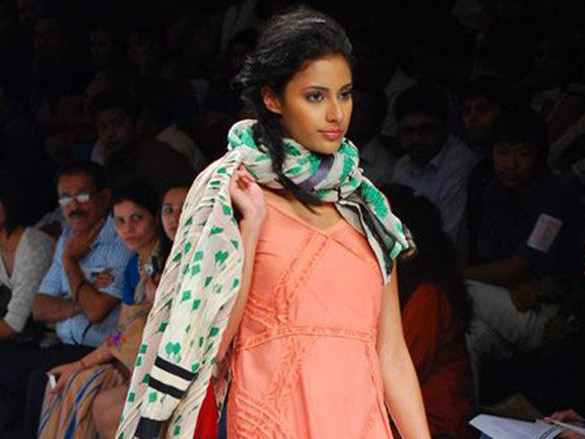 models walk the ramp at neha agarwals show at lakme fashion week 2010 7