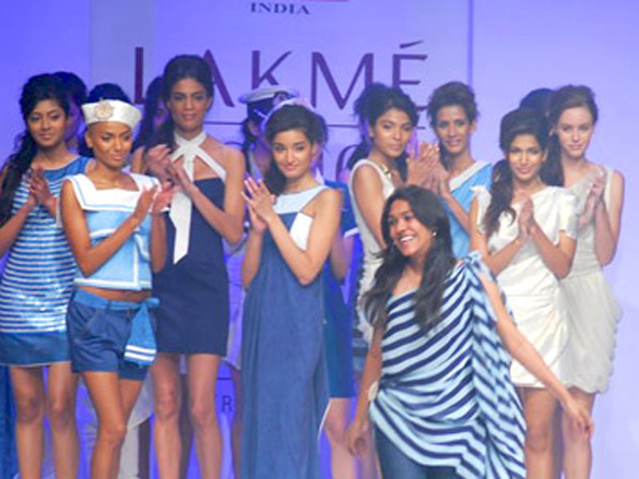 models walk the ramp at rimi nayaks show at lakme fashion week 2010 3