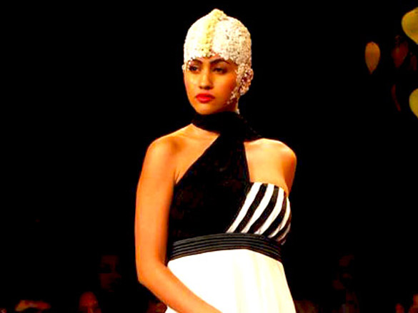 models walk the ramp at vikram phadniss show at lakme fashion week 2010 6