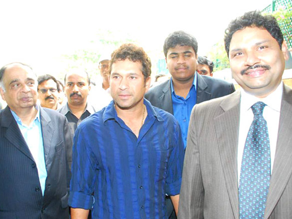 priyanka and sachin at ipl screening event 10