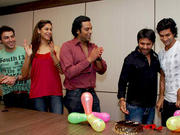 purab kohlis birthday celebration with the star cast of hide seek 5