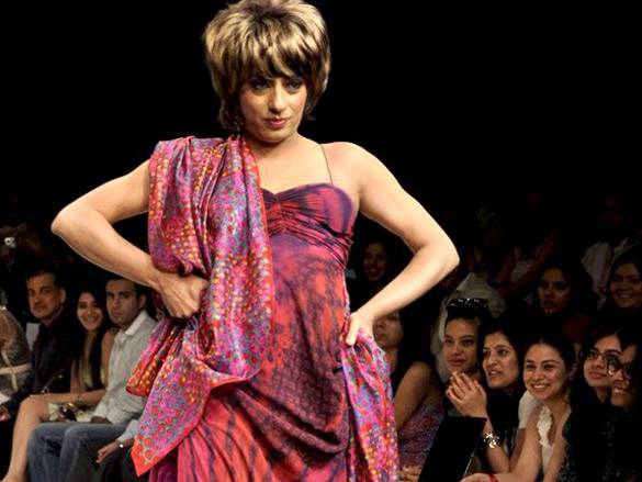 rohit verma walks for krishna mehta at the lakme fashion week 2010 6