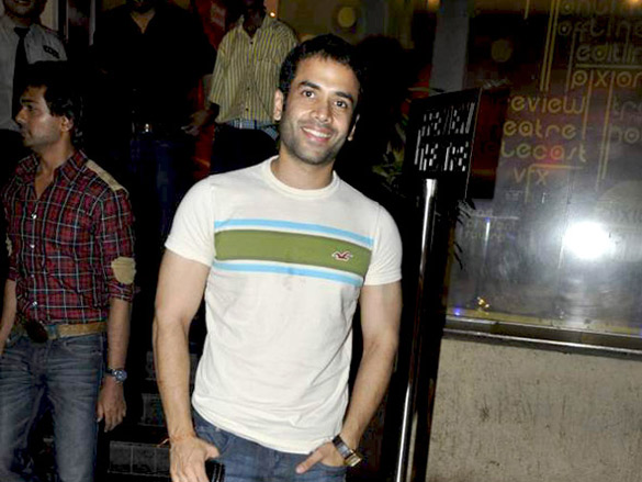 saif and kareena attend special screening of love sex aur dhokha 9