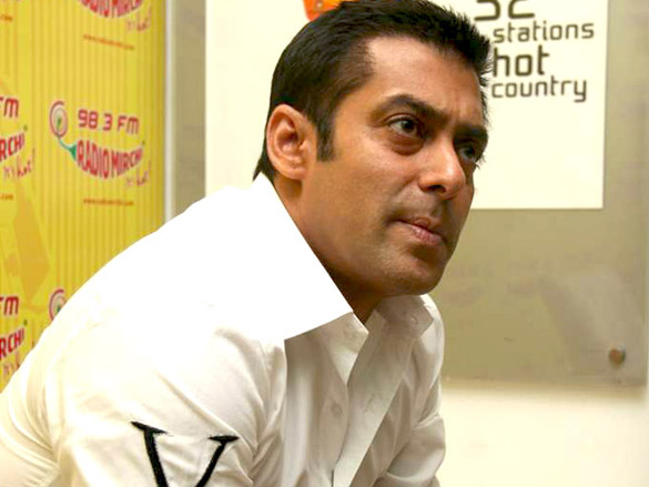 salman at 98 3 fm radio mirchis studio 2