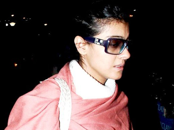 shahrukh kajol and karan leave for abu dhabi for the premiere of my name is khan 9
