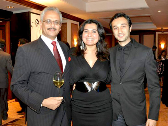 shankar ehsaan loy perform at standard chartered and taj lands end dinner 6
