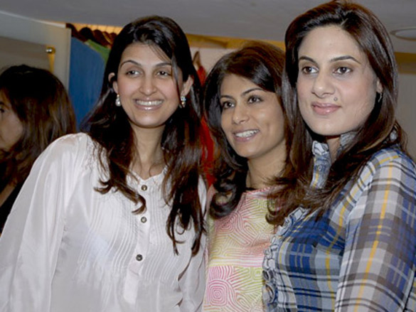 sophie and rageshwari grace deepika gehani store launch 8