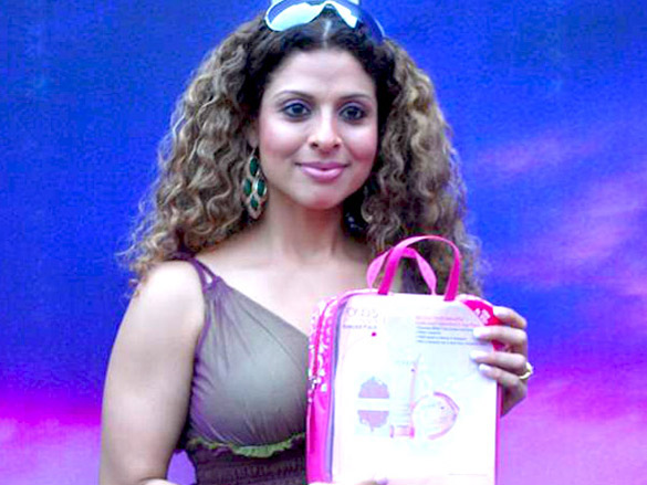 tanaz and bakhtiyaar launch ponds special valentines day packs 8