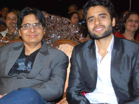 uvika and vatsal at hum log awards 2