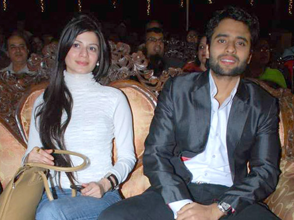 uvika and vatsal at hum log awards 4