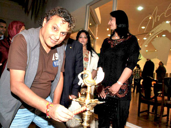 celina jaitly graces egyptian diplomats bollywood exhibition 3