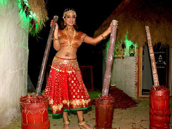 on the sets of mirch 9