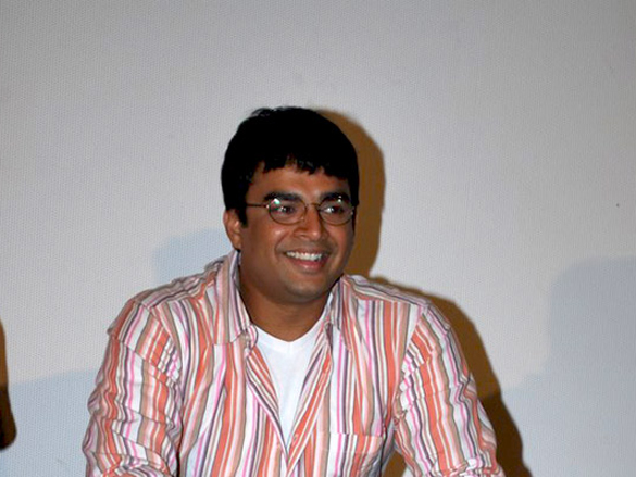 aamirsharman and madhavan unveil 3 idiots first song 7
