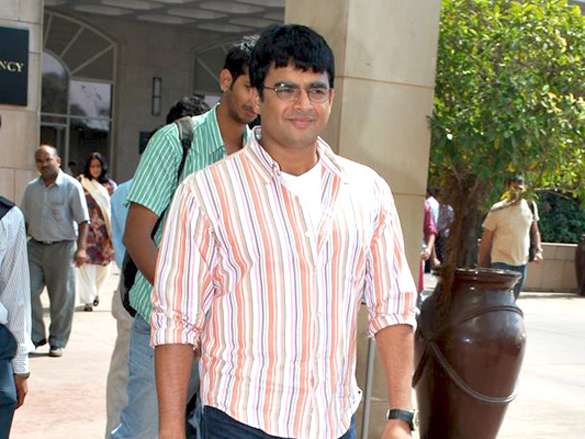 aamirsharman and madhavan unveil 3 idiots first song 12