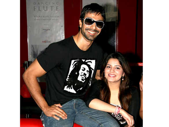 aarti chhabria and ashmit patel at the media meet of toss 8
