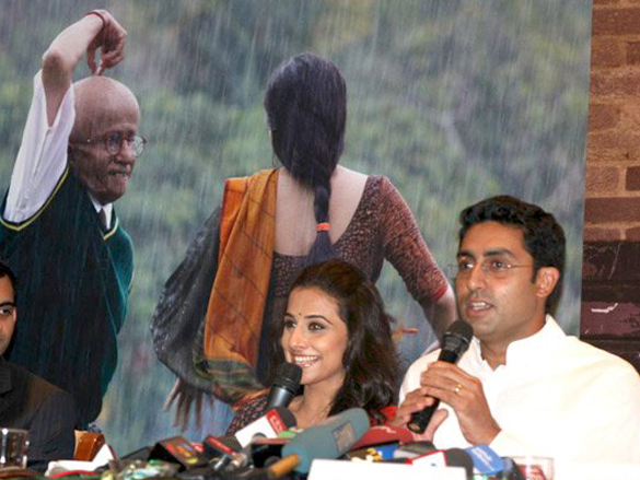 abhishek and vidya promote paa with bajaj allianz 3