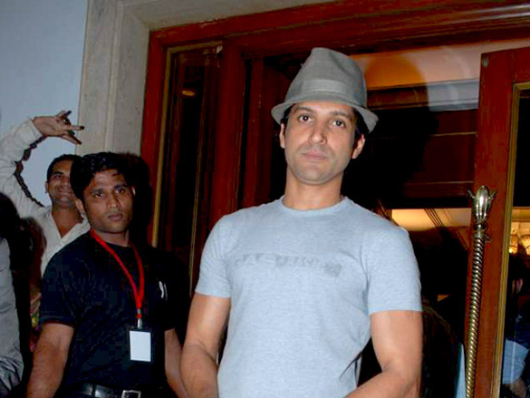 abhishekaishwaryakaransameera at a fashion tribute to kaifi azmi 7