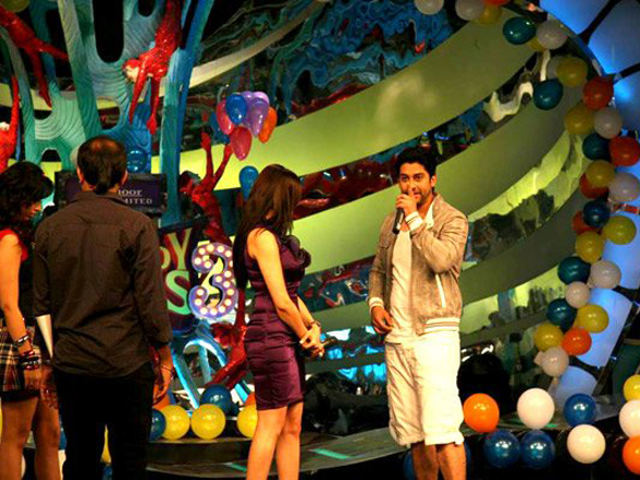 aftab and aamna on the sets of comedy circus 5