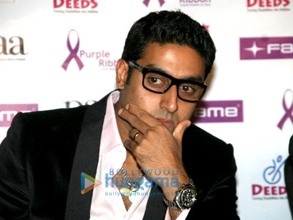 amitabh and abhishek watch paa with kids 8