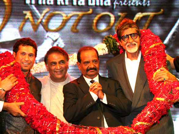 amitabh bachchan at the felicitation of gavaskar and vishwanath 2