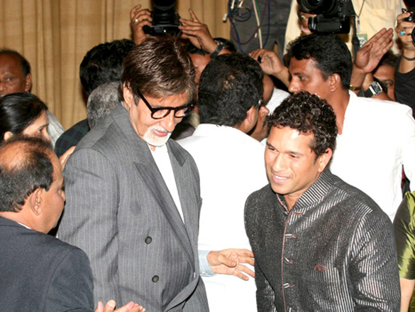 amitabh bachchan at the felicitation of gavaskar and vishwanath 8