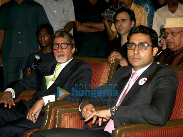 amitabh bachchan recieves asian culture award 4