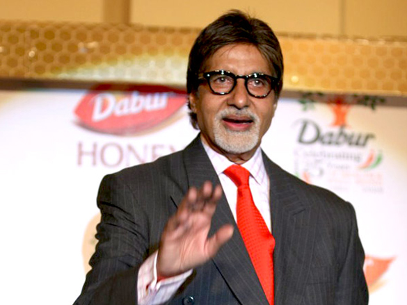 amitabh bachchan unveils dabur honey recipe book 8