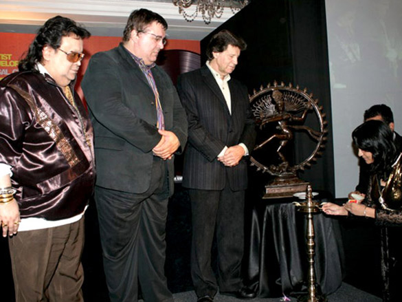 bappi lahiri with hollywood music promoters 4