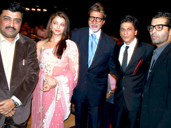 big baishwaryashahrukh and priyanka at umang 09 police show 2
