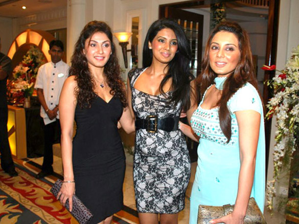 bipasha basu launches p7 news channel 19