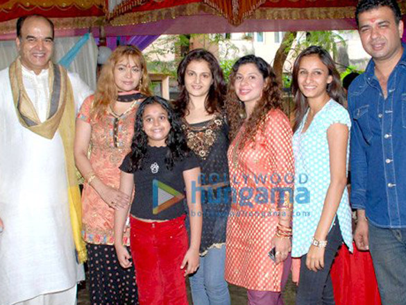 bollywood celebrating ganesh utsav 3