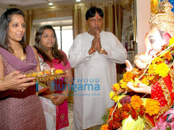 bollywood celebrating ganesh utsav 6